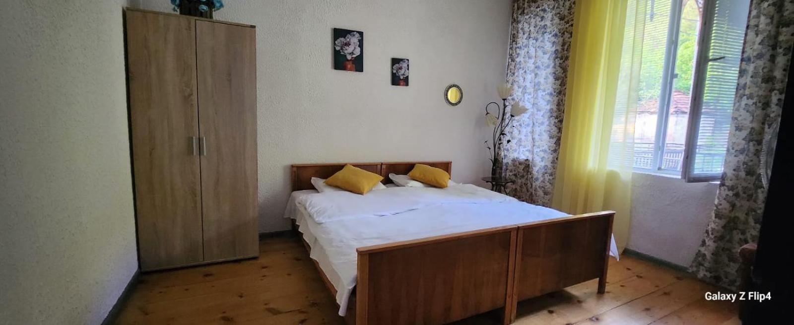 Iveri House Kutaisi Esterno foto