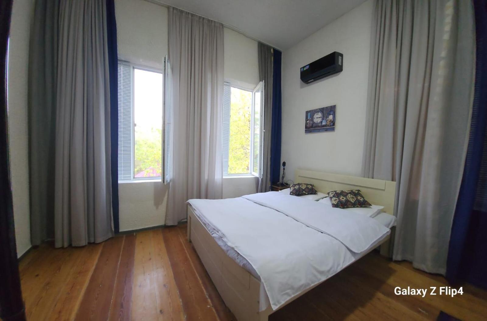 Iveri House Kutaisi Esterno foto